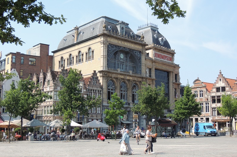 Vrijdagmarkt, Ghent